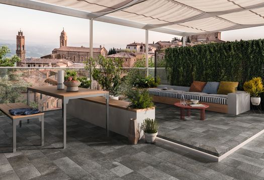 Estetica, comfort e durabilità nei pavimenti outdoor in gres