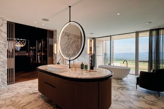 Dornbracht arreda i bagni di una villa contemporanea in Svizzera