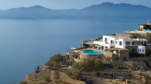 Gervasoni arreda The Cape, una villa con vista sul mare di Mykonos