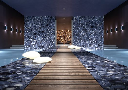 Dressing Walls with Precious Stones