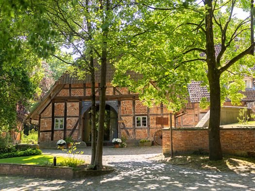 Biohotel WildLand mit TOTO Produkten von National Geographic ausgezeichnet