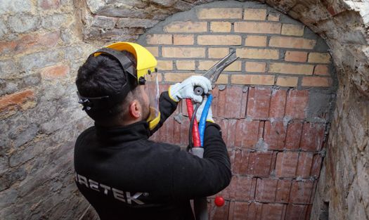 Presenza di cavità sotterranee? Uretek risolve nel centro storico di Mogliano (MC)
