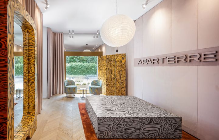 ALPI Sottsass wood finish for the new boutique Aparterre in Bucharest