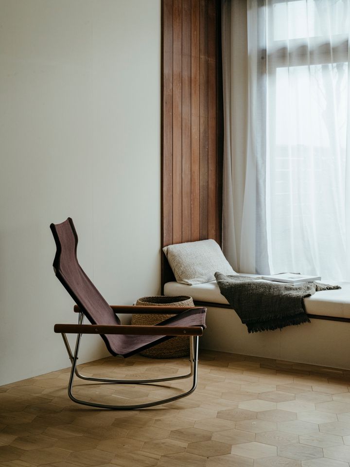 The Japanese company Fujiei reissues the classic folding Nychair X