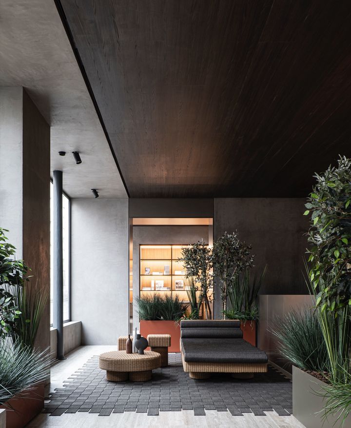 The first collection of Molteni&C outdoor furniture by Elisa Ossino