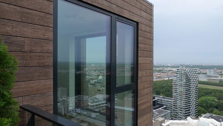 Den Haag: Hochhuser von MVRDV mit Fassaden aus MOSO-Bambusprodukten