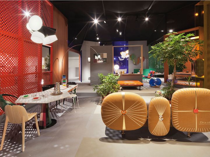 Das Haus – Interiors on Stage