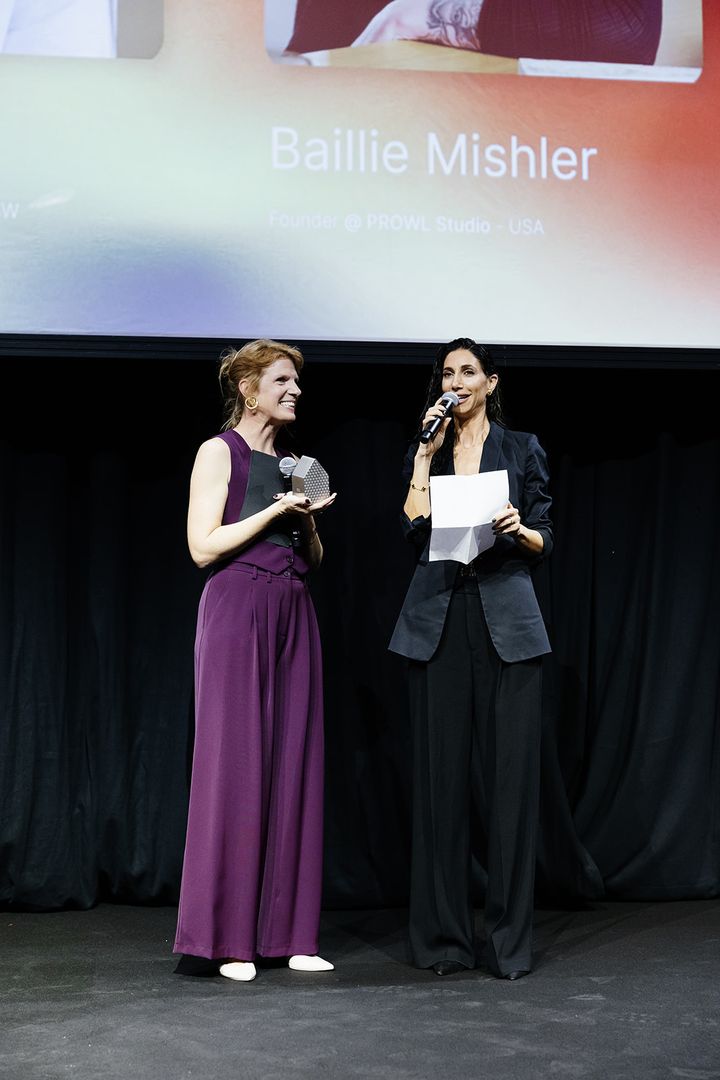 Claudia Afshar - Laura van Lindt, Archiproducts 6