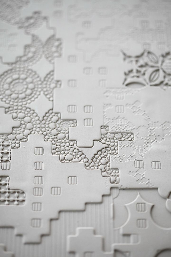 Black and White: geometry, contrast, memory