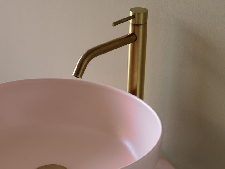 A Touch of Color for the Bathroom