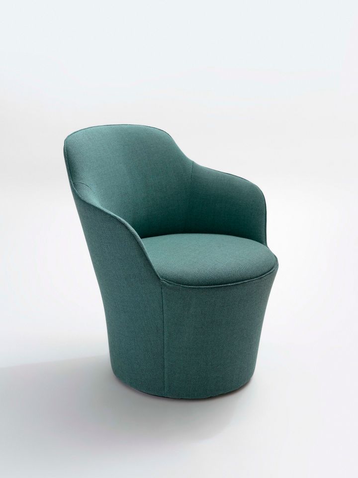 Hula Club Chair, design Benjamin Hubert 5