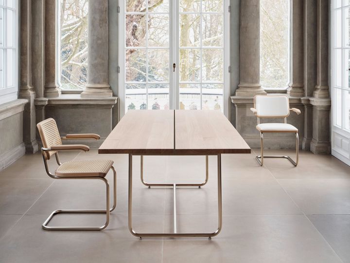 S 1070 table - JS. THONET - photo Hartmut Nägele 18