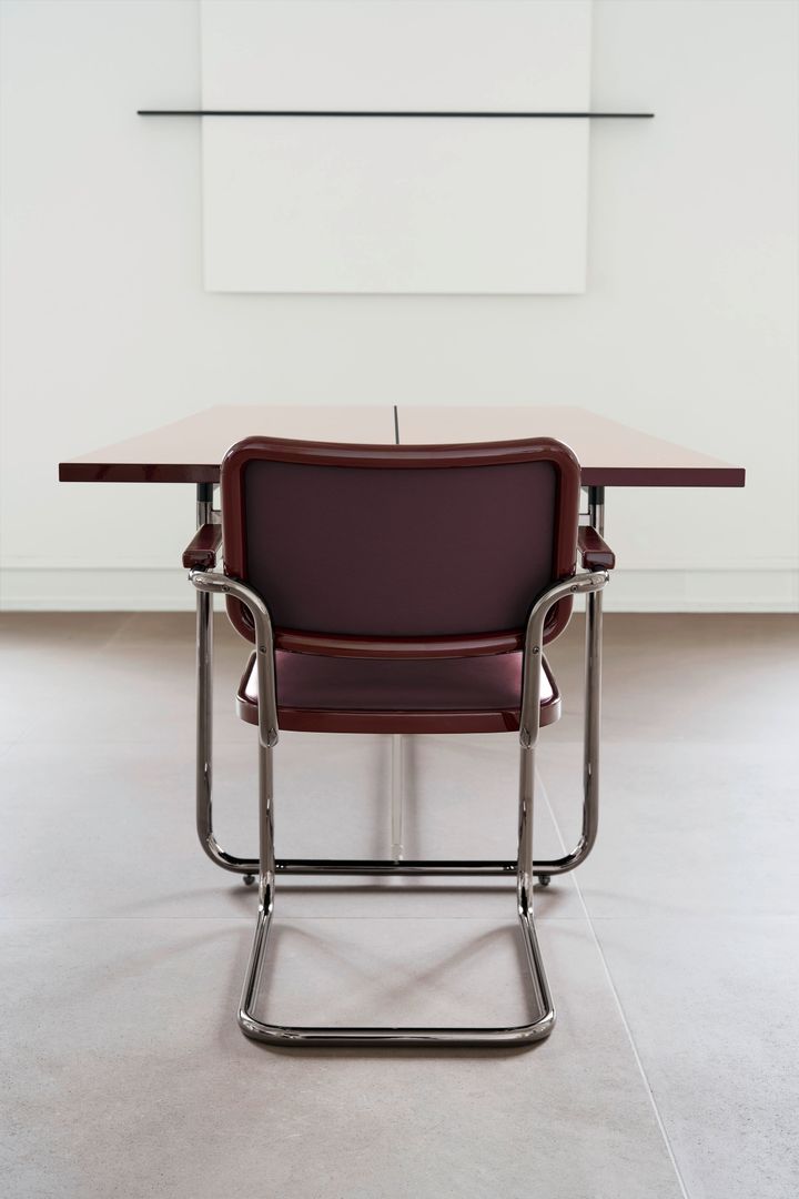 S 1070 table - JS. THONET - photo Haris Epaminonda 23