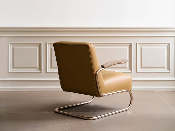 S 411 armchair - JS. THONET - photo Hartmut Nägele 14
