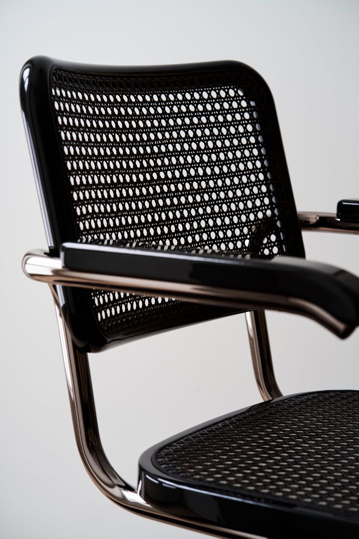 S 64 V chair - JS. THONET - photo Hartmut Nägele 16