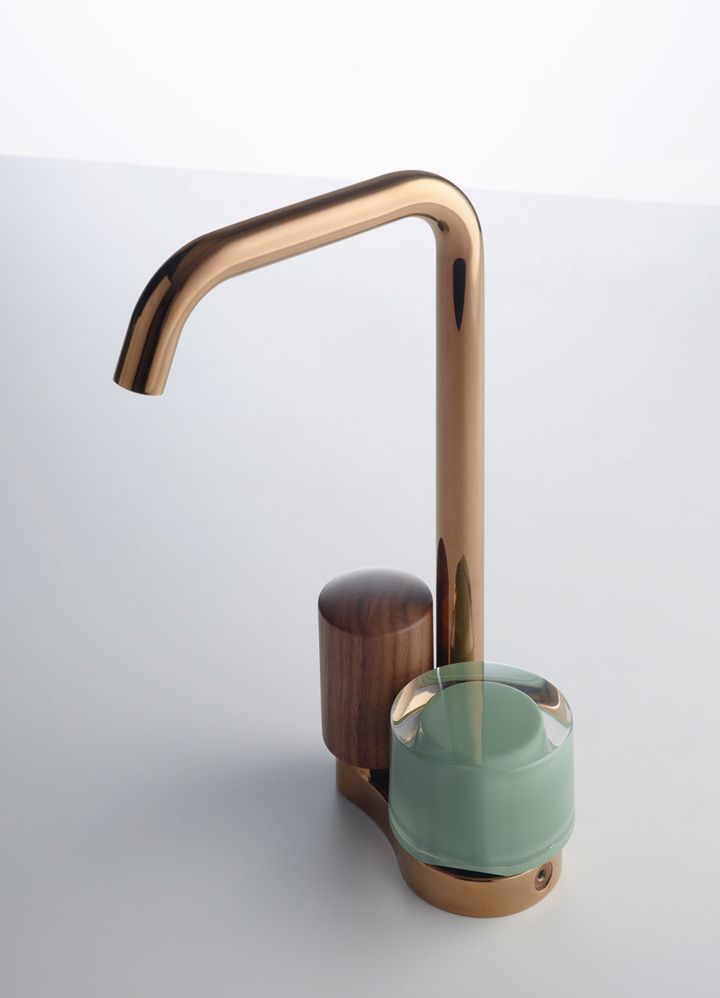 Armaturen mit modernem Touch und glamouröser Note erhalten gleich drei ...