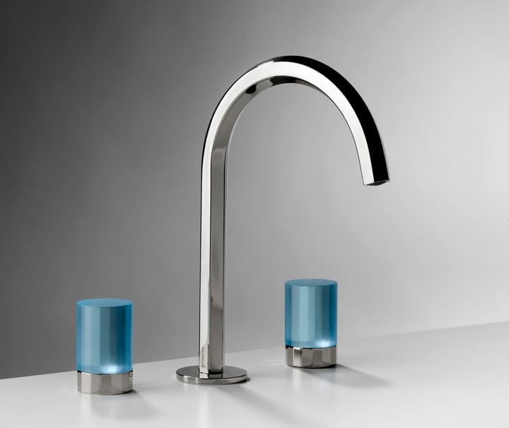 Fantini expands the Venezia taps collection with the new Murano glass handles