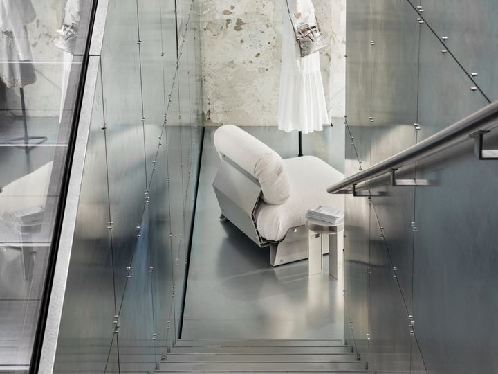 Gravità, forma, funzione: Visionnaire × NM3