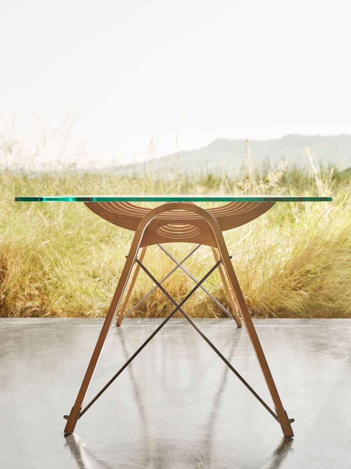 The Reissue of Carlo Mollino’s Iconic Vertebra Table 25