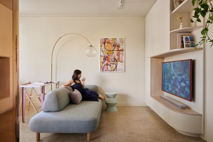 Flexible living area in St. Kilda Micro Sanctuary © Tess Kelly 8