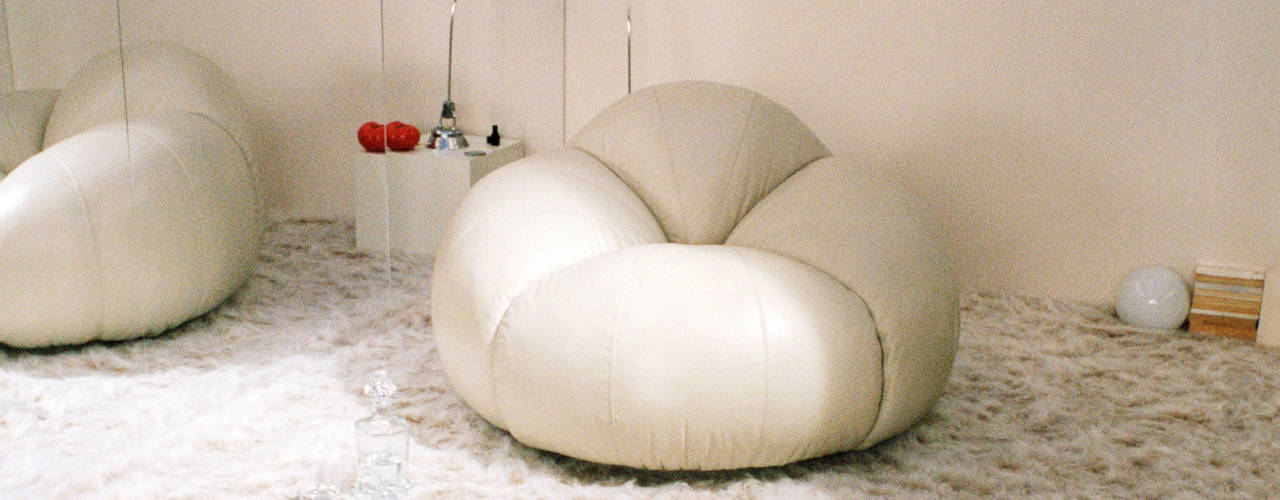 The Tomato armchair, reissued by Poltronova and Chloé