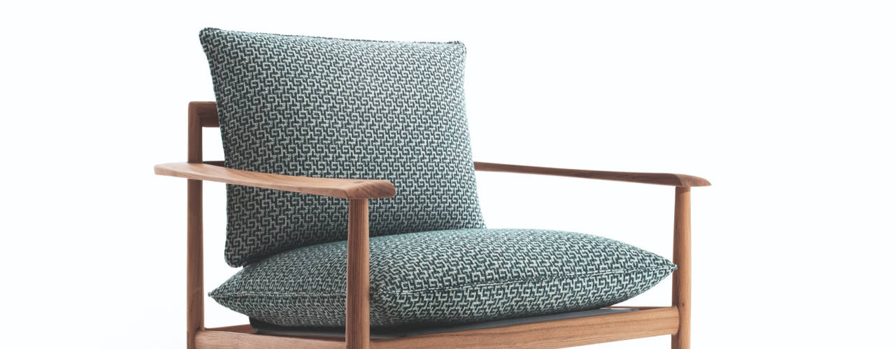 The new Giorgetti wooden seating collection