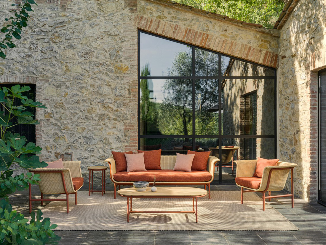 Außenmöbel Wicked beeindrucken mit Terrakotta-farbenem Akzent