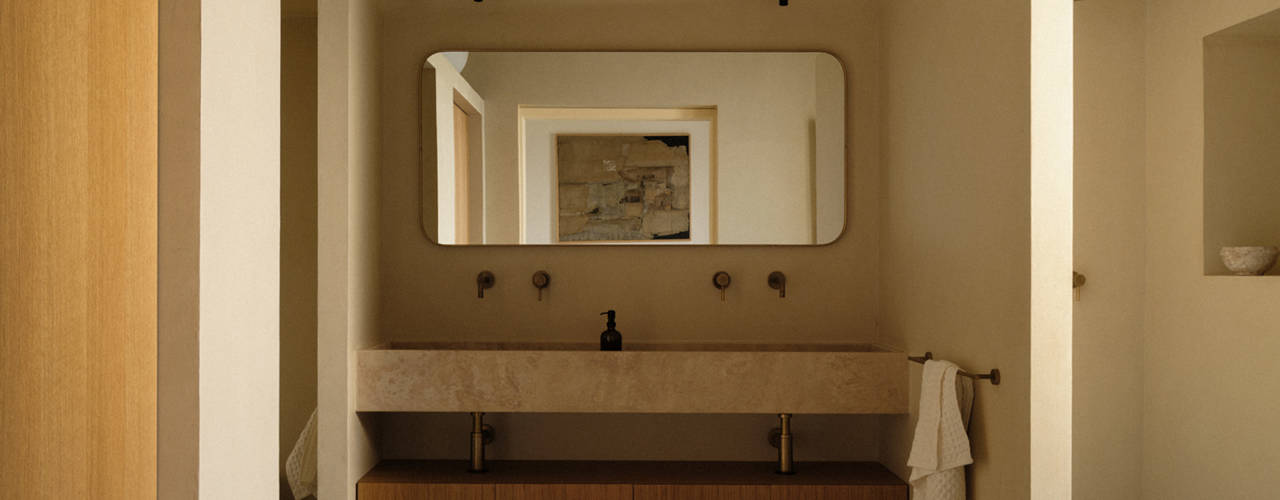 Japandi Bathroom in 4 sqm: The Best Décor Ideas to Copy to Make It Look Bigger