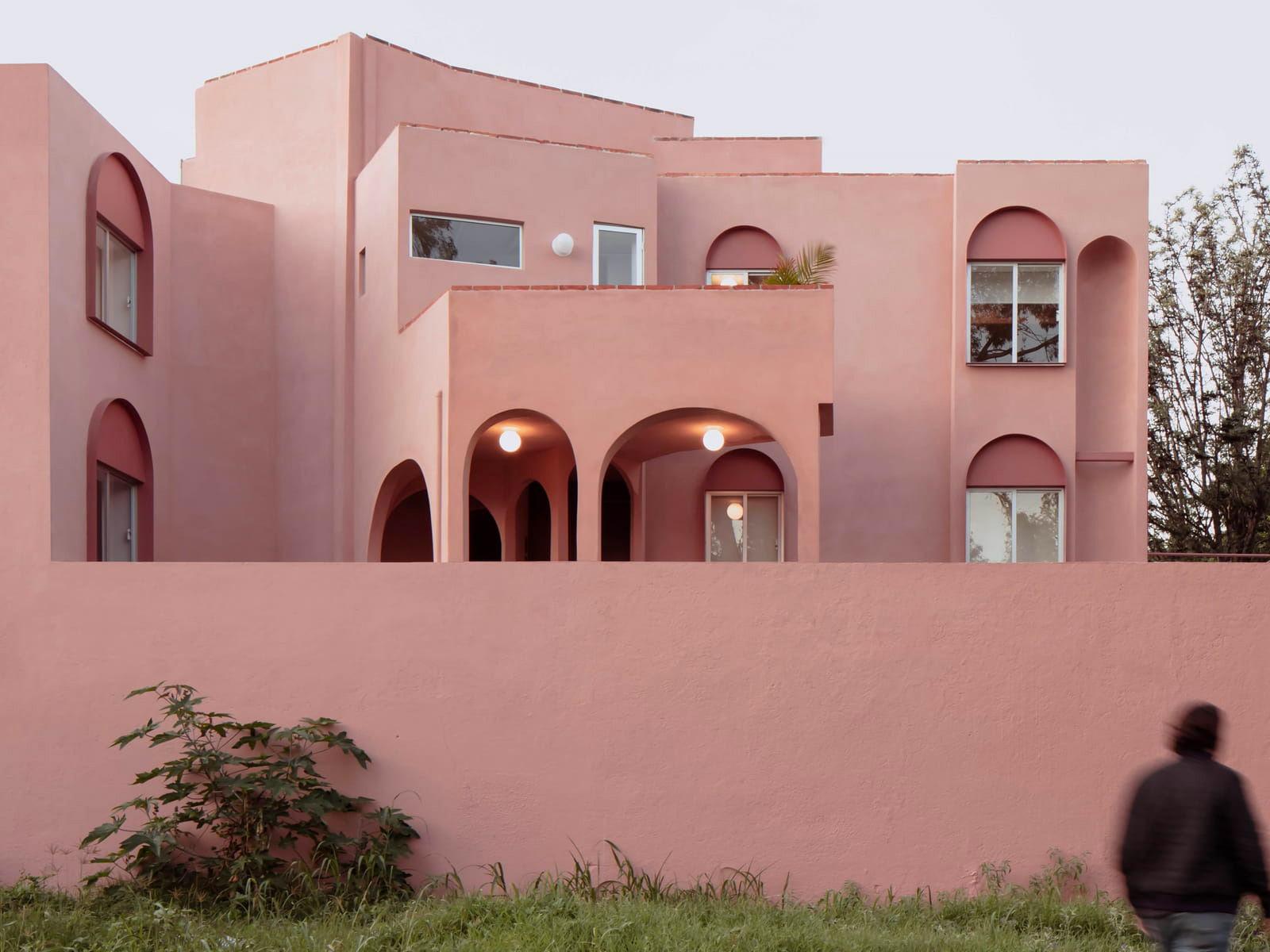 Farben für Außenfassaden: welche wählen und Trends 2026