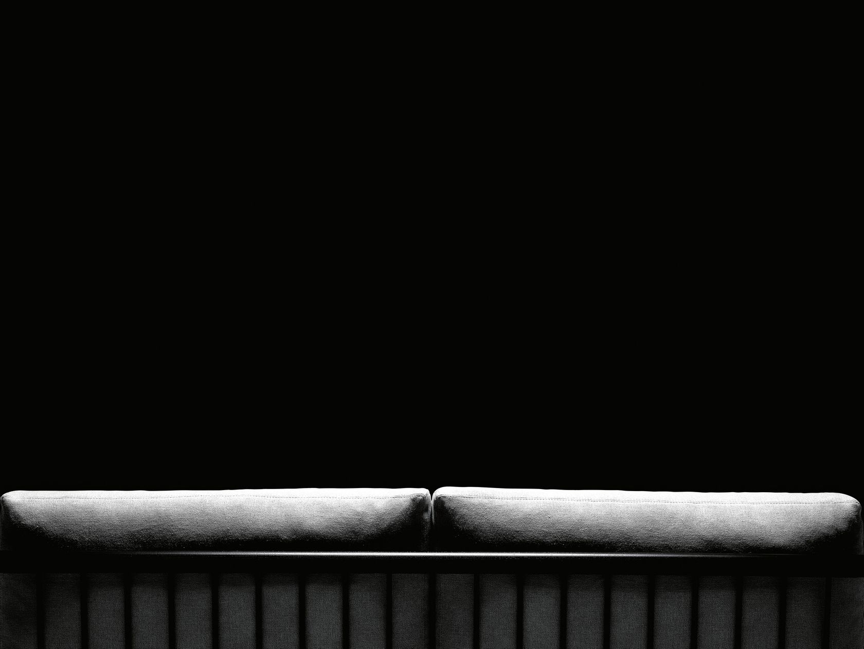 ÉTIQUETTE Bed Étiquette Collection By DE PADOVA design GamFratesi Design