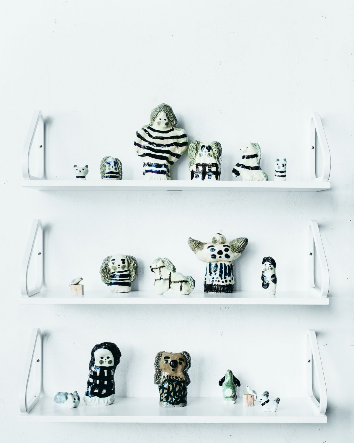 112 Wall shelf By Artek design Alvar Aalto