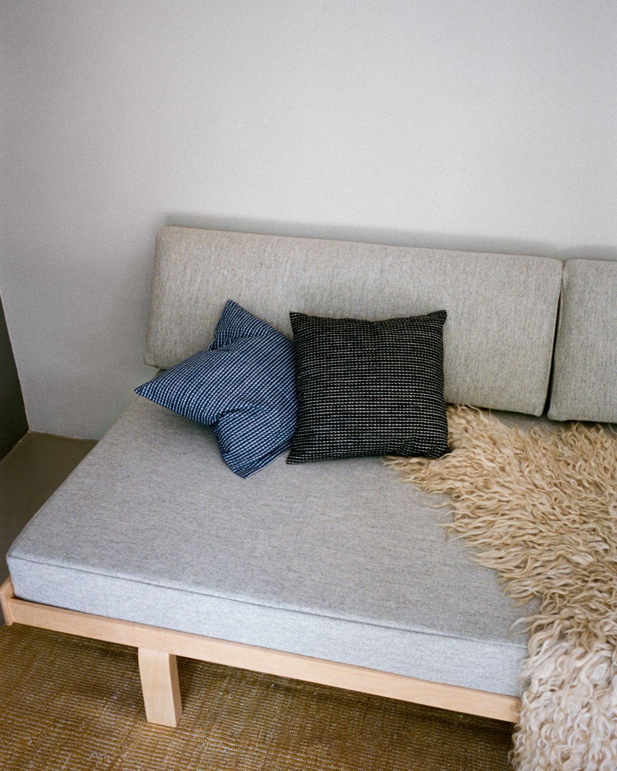 710 - Canapé lit tissu personnalisable - Vue supplémentaire 2