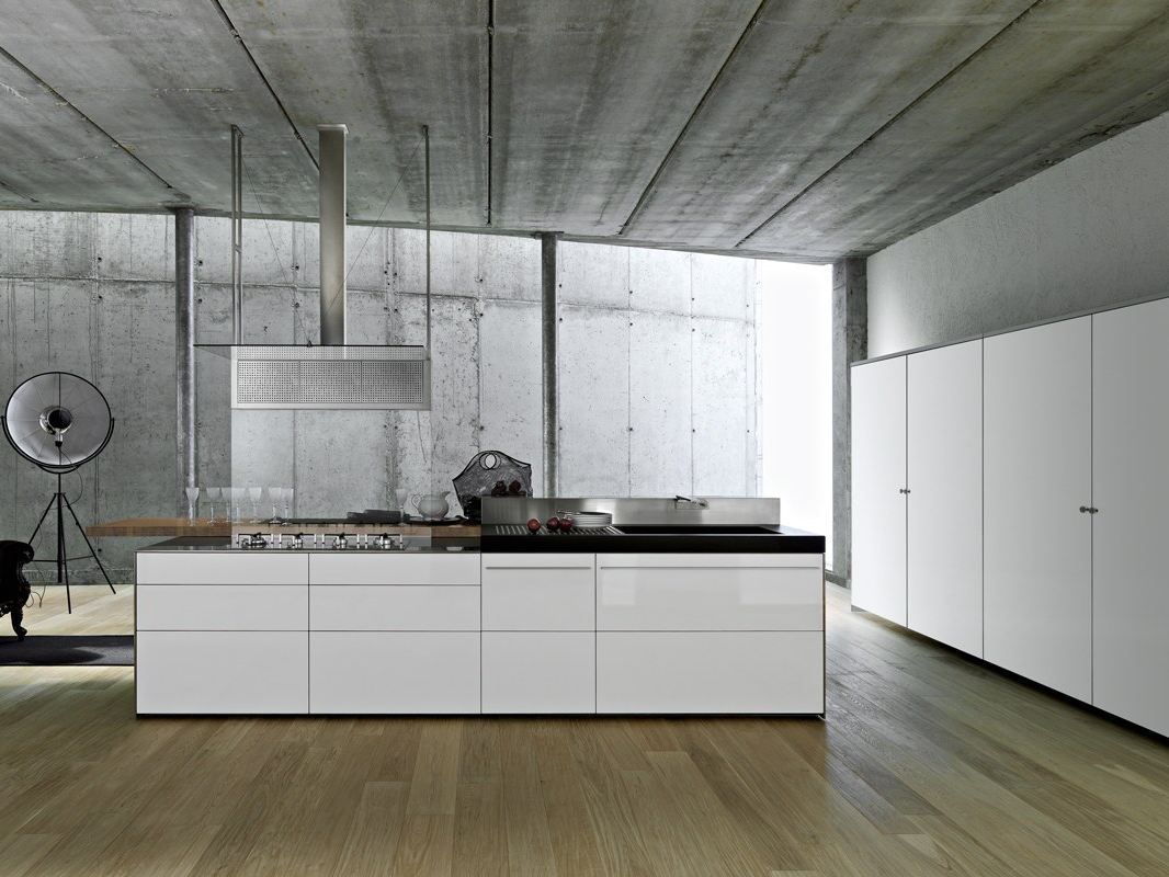 Laminate fitted kitchen ARTEMATICA UNILINE - MULTILINE By VALCUCINE ...
