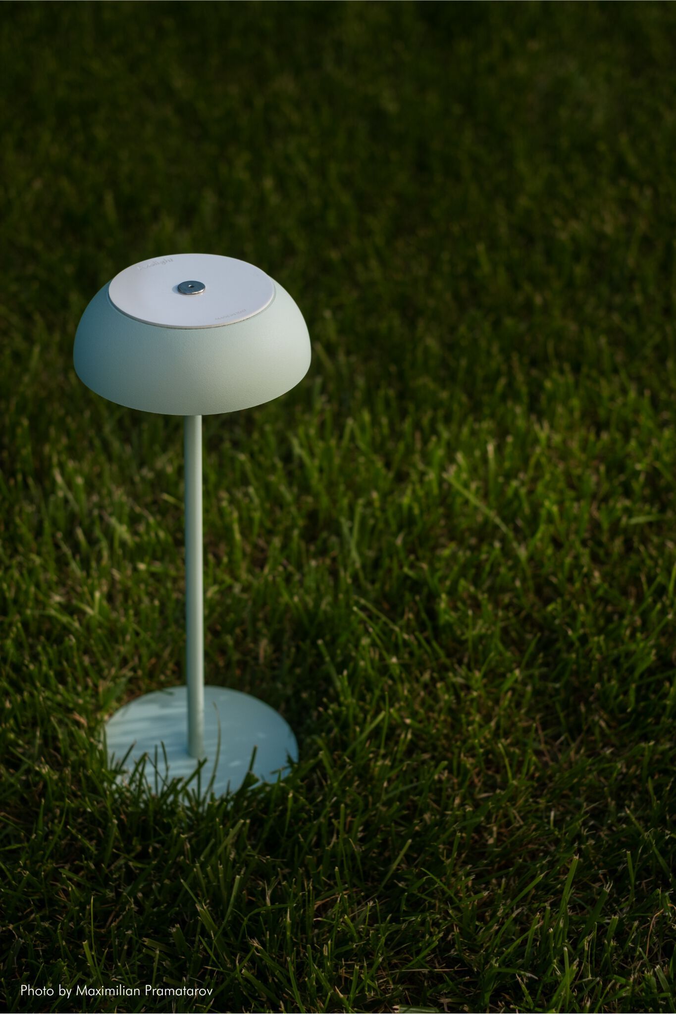 FLOAT Multifunctional portable table lamp By AXOLIGHT | design Mario ...