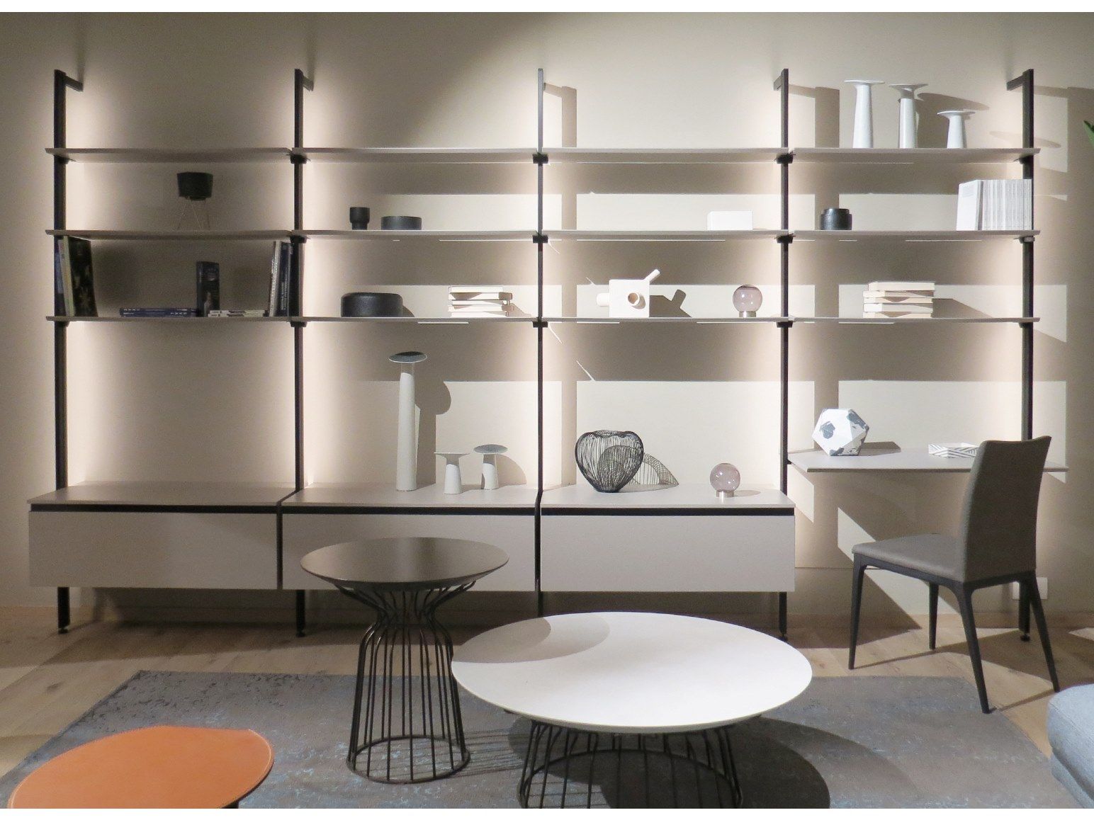 BAMBOO Open wooden bookcase with secretary desk By Dall'Agnese