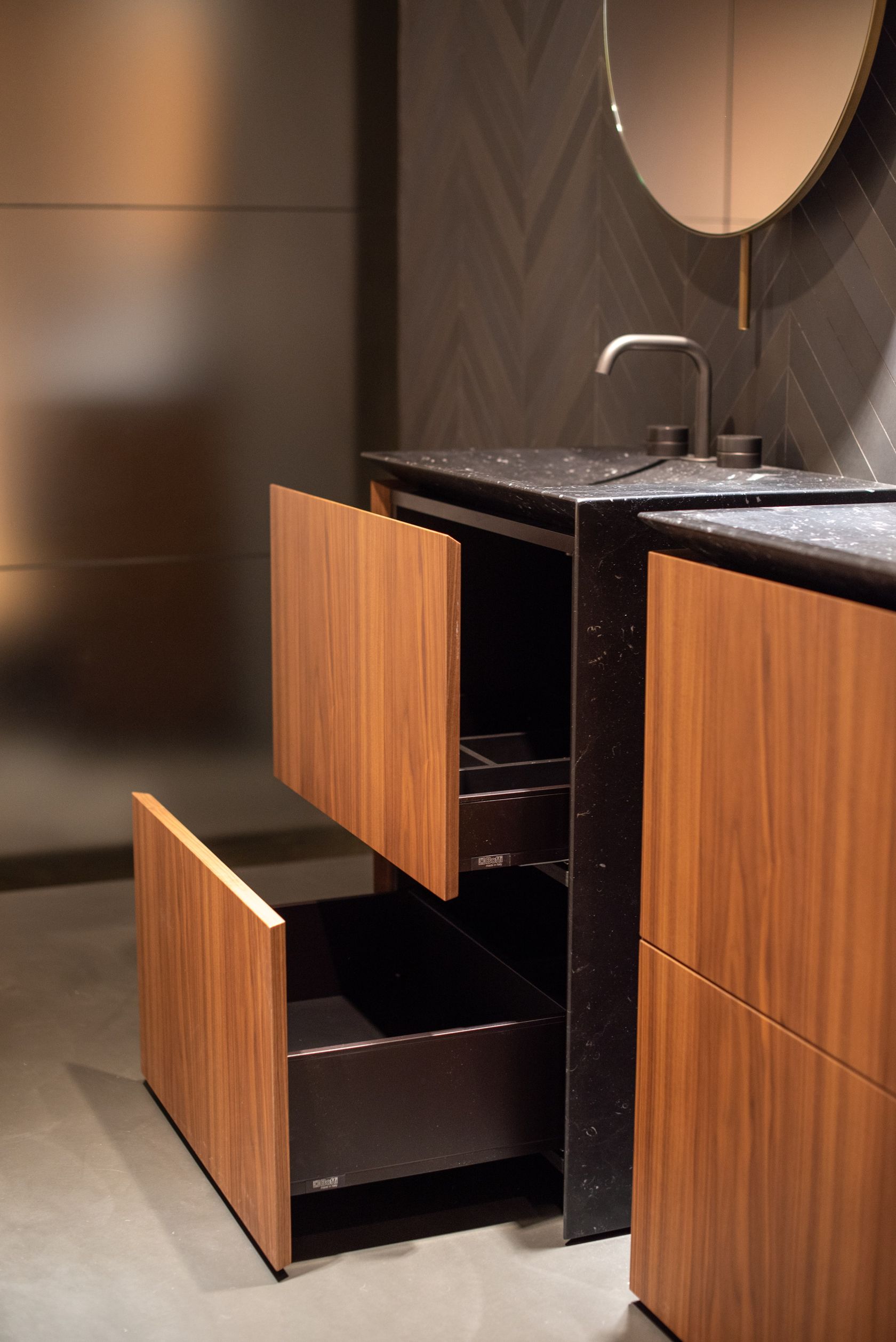 Floorstanding vanity unit with drawers BOFFI B15 By In Stock design