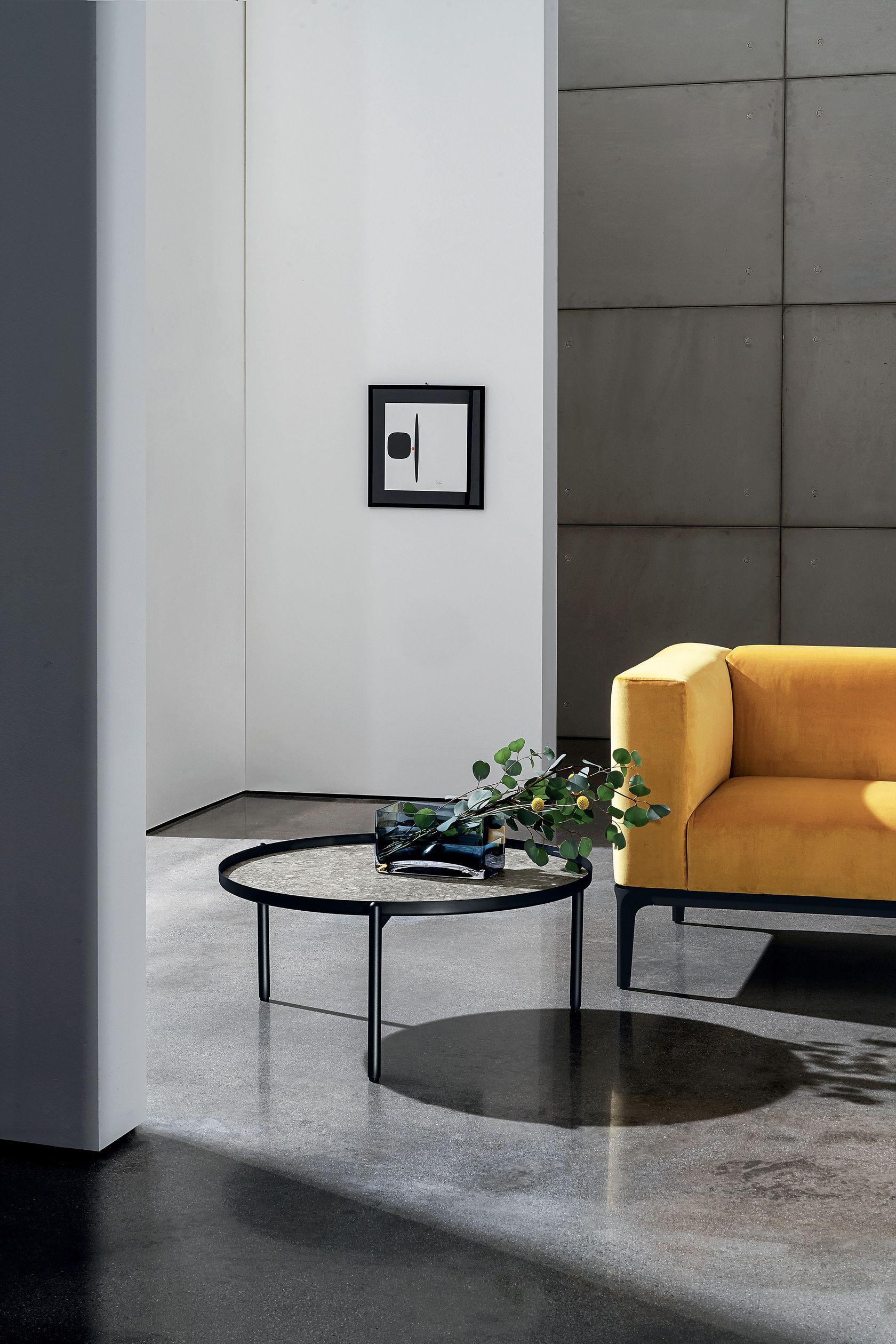 CAMPOS Round coffee table By Sovet italia | design Altherr Désile Park