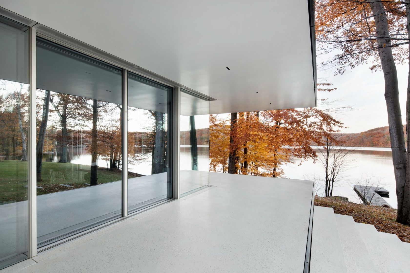 CLASSIC Glass and aluminium sliding window with built-in screen By Sky ...