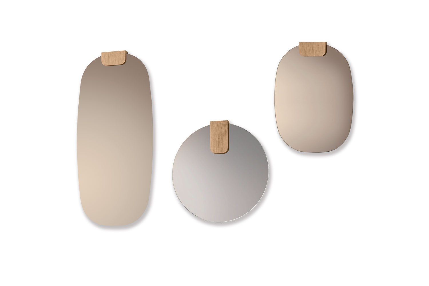 CLIP Wallmounted mirror Wallmounted hall mirror By SCULPTURES JEUX