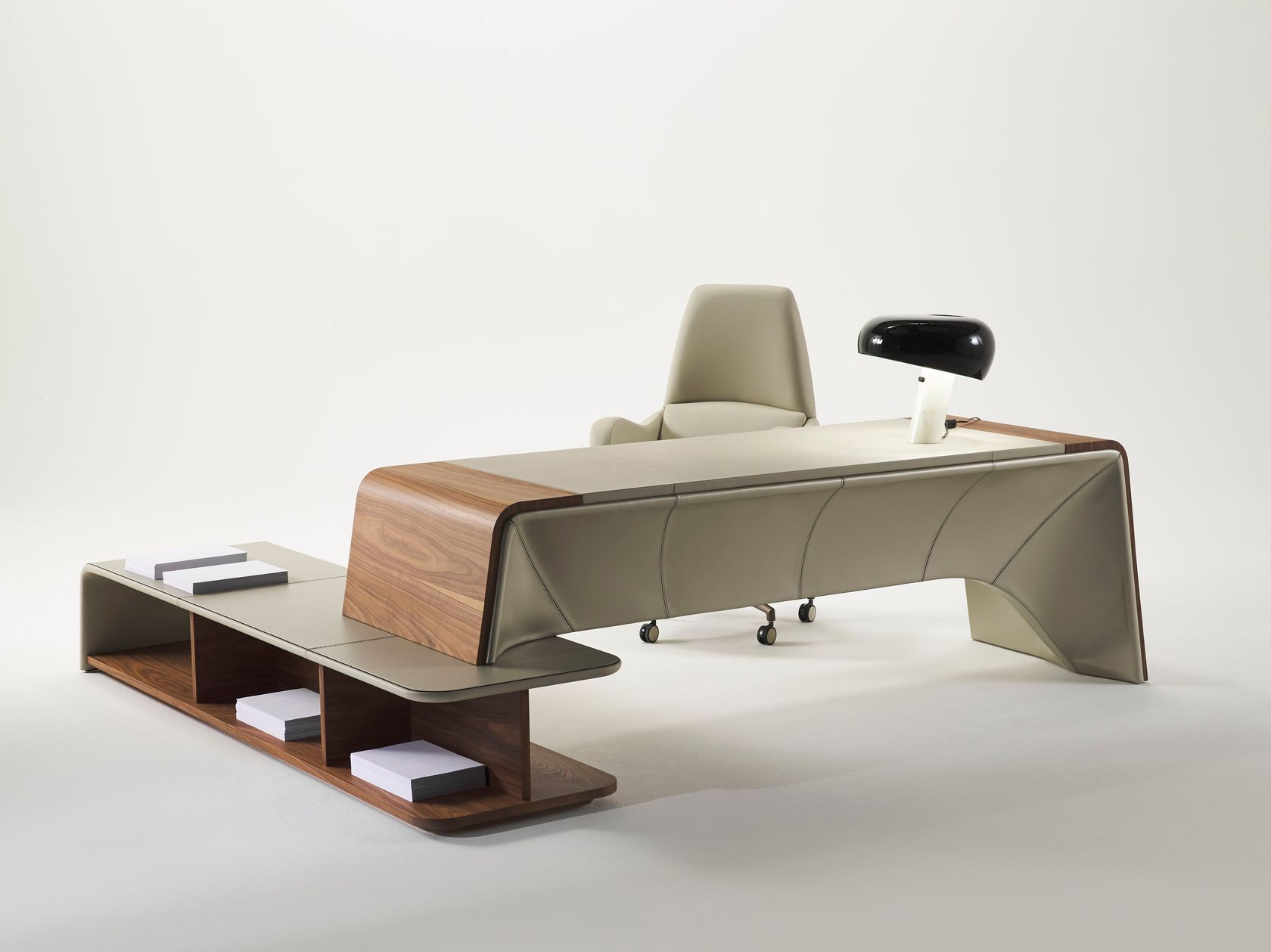 VICTOR STUDIO Wood and leather executive desk By Casa Covre | design ...