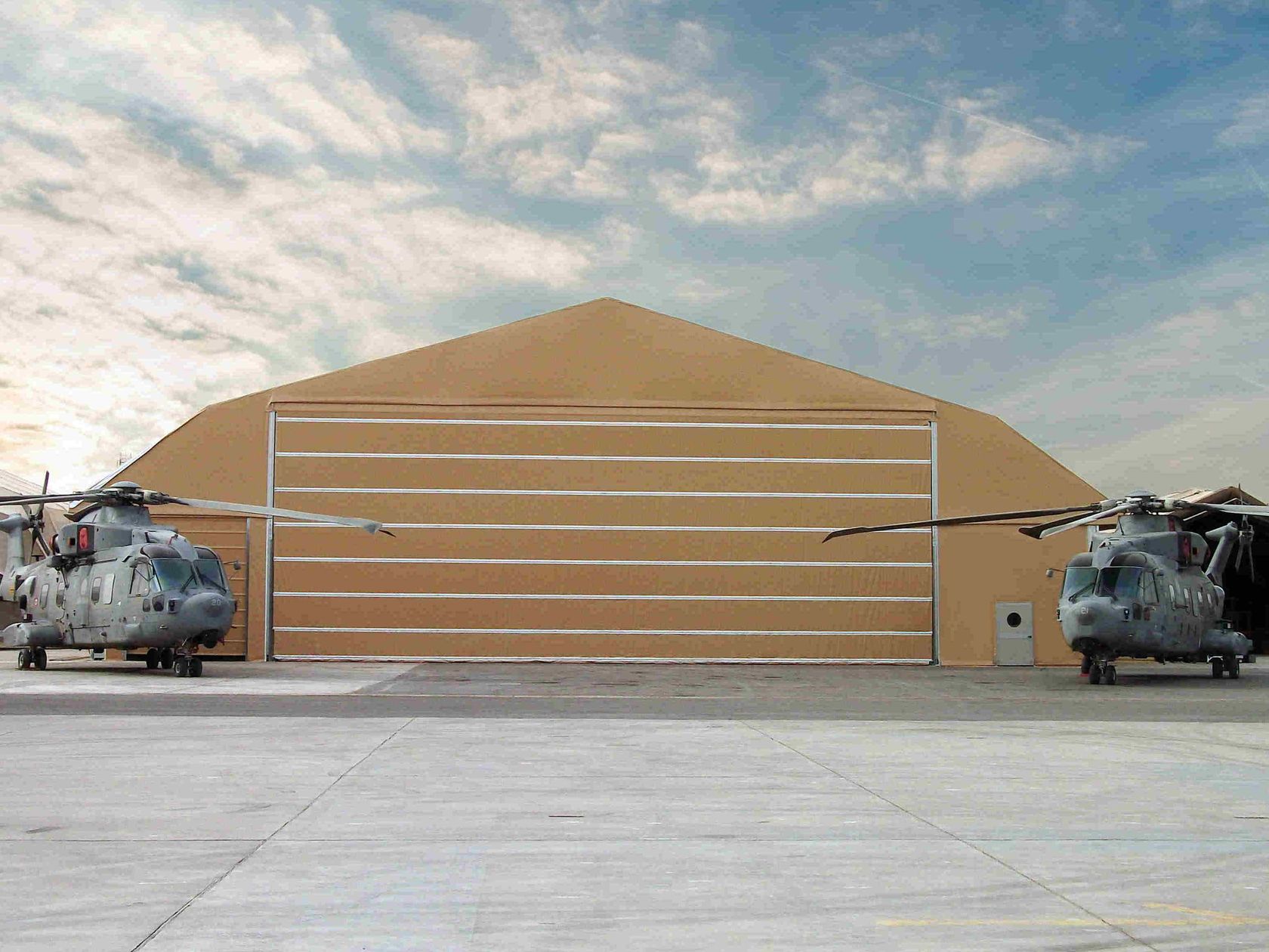 FIELD TENTS Structure tendue By Cover Technology