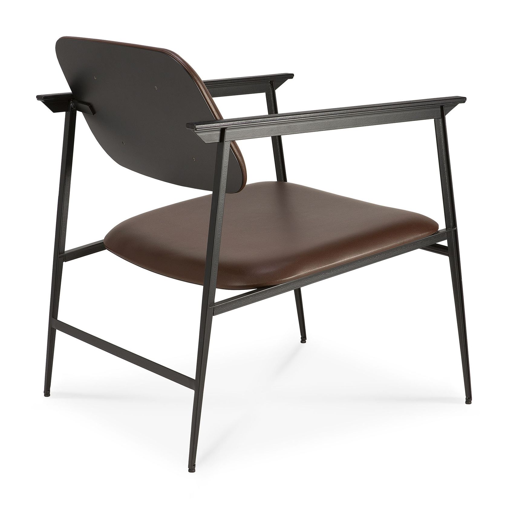 DC Leather easy chair By Ethnicraft design Djordje Cukanovic