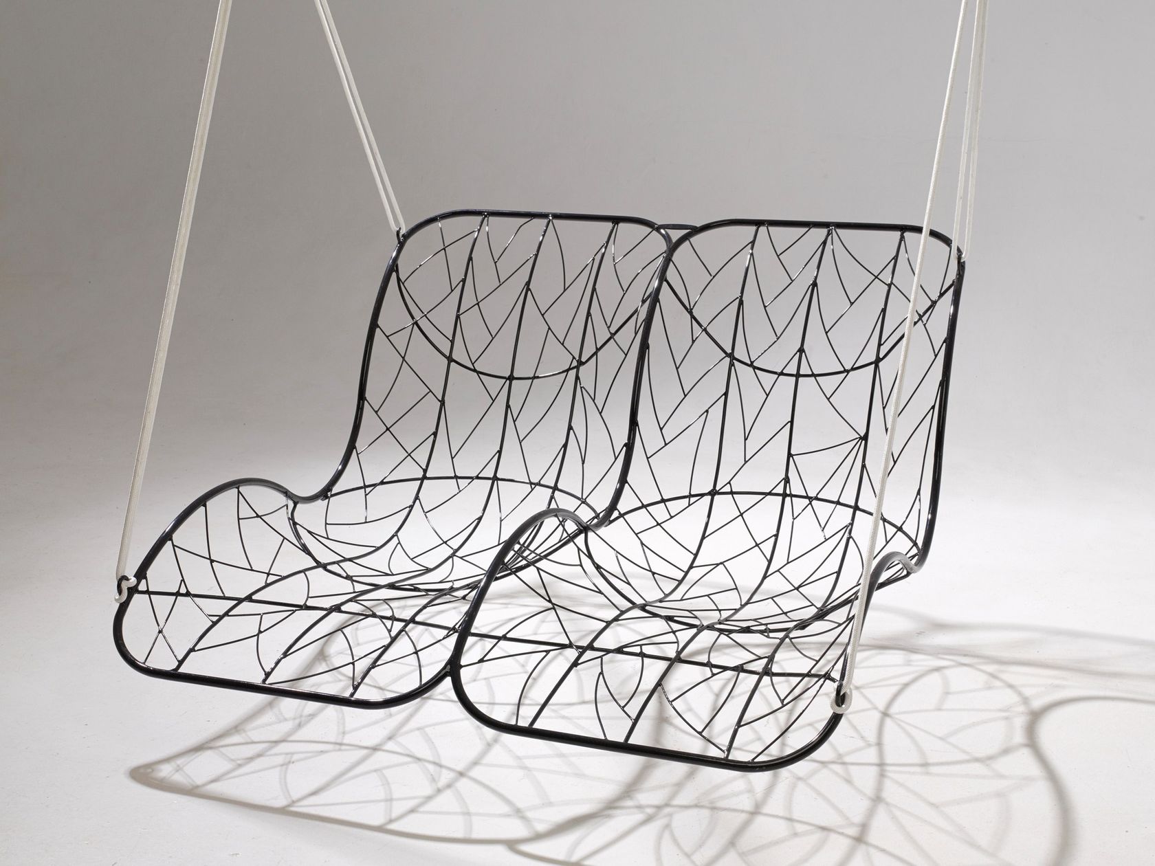 DOUBLE RECLINER Garden hanging chair By Studio Stirling design