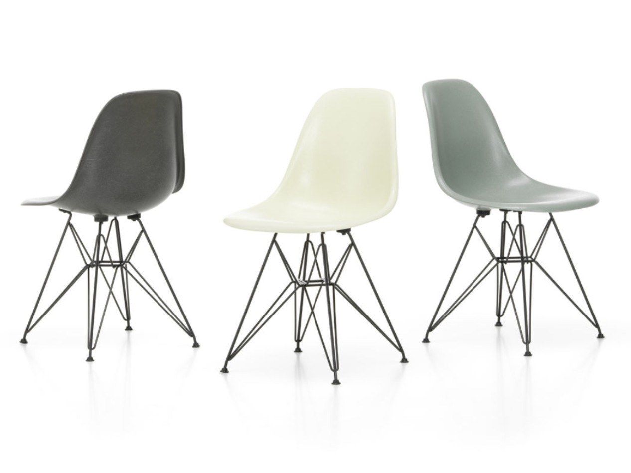 EAMES FIBERGLASS CHAIR Glassfibre chair By Vitra design Charles