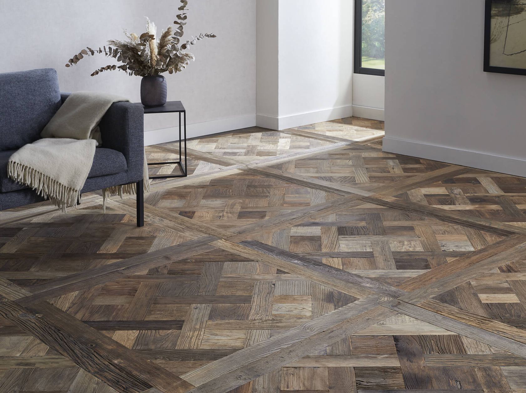 DALLES DE VERSAILLES ORME CENTENAIRE RECYCLE Flooring By Décoplus Parquets