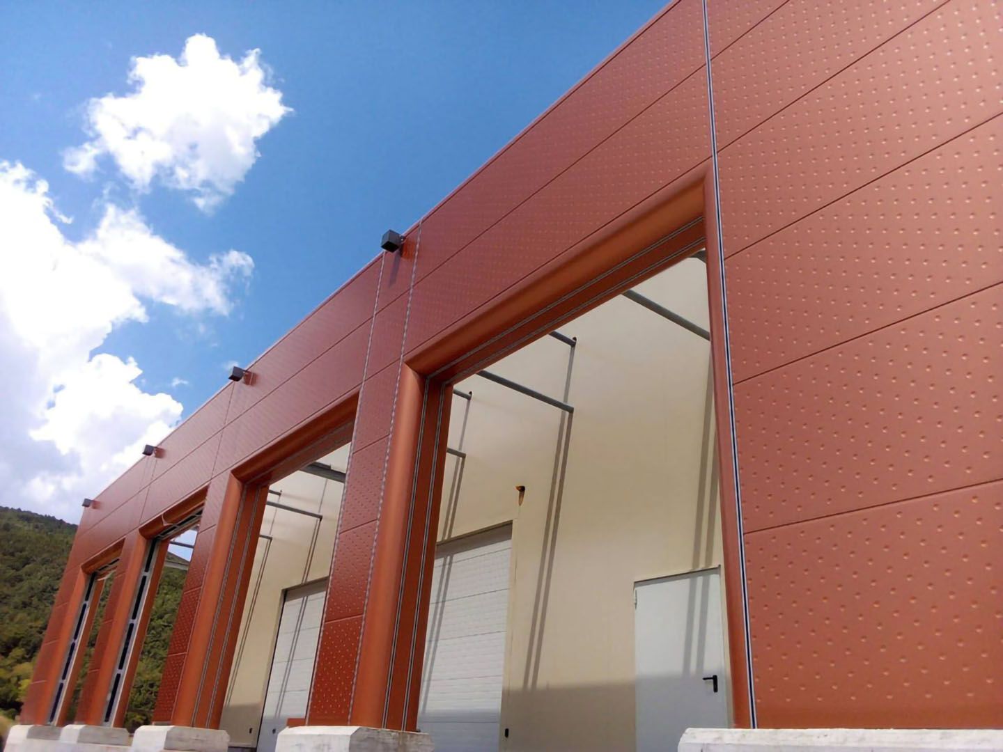 TERMOPARETI® BUBBLE Insulated metal panel for facade By ELCOM SYSTEM