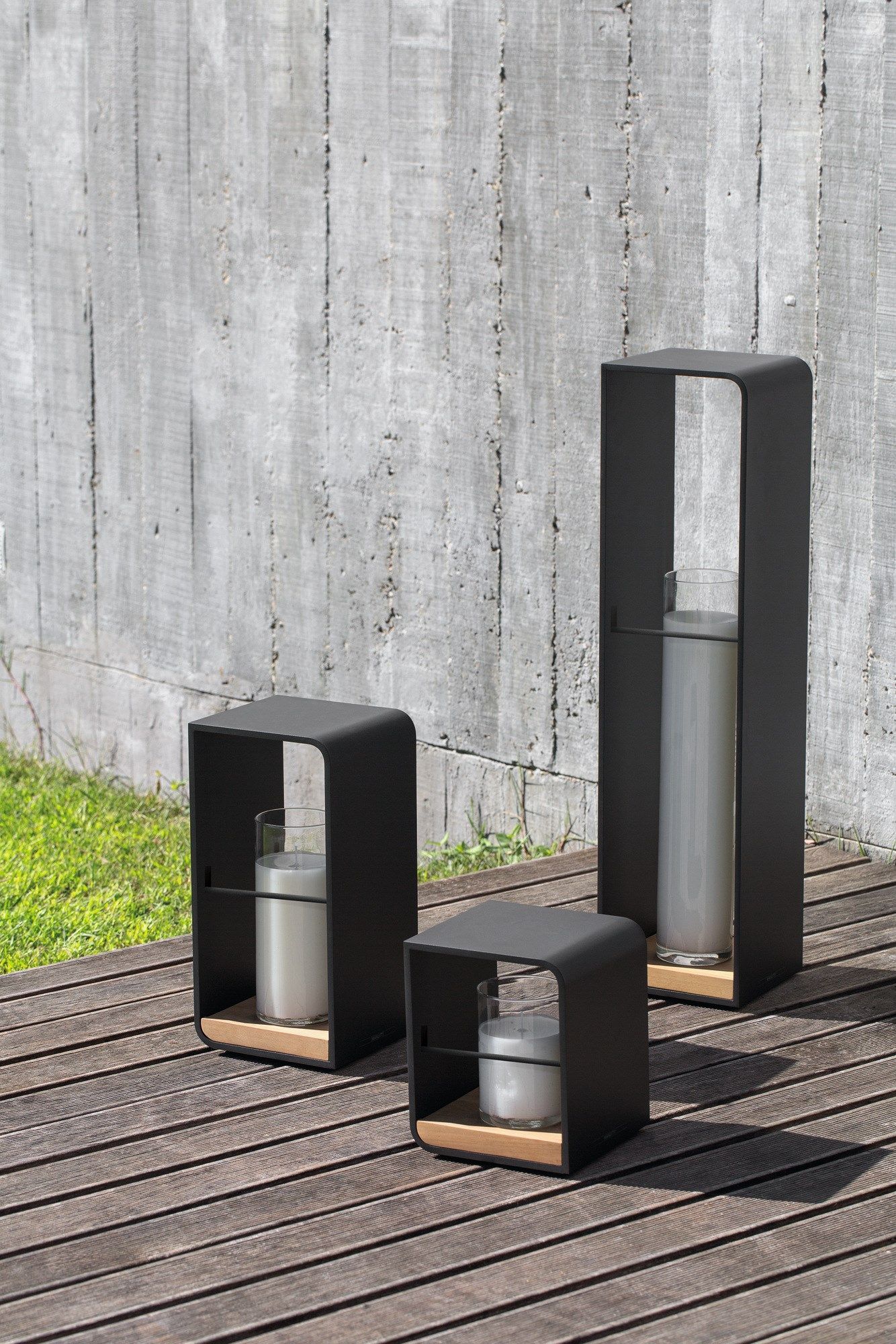 FLAME Candle holder By MANUTTI