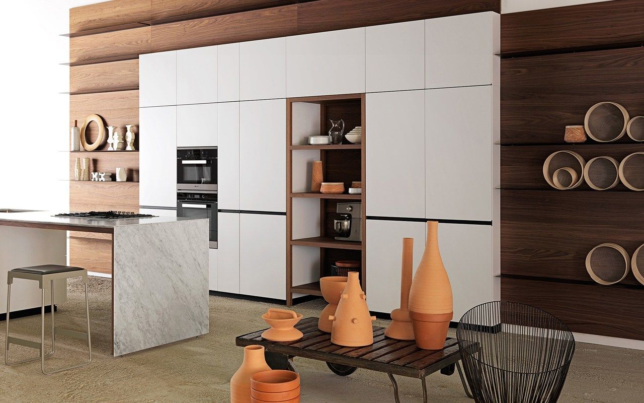 FORMA MENTIS | Lacquered kitchen By VALCUCINE