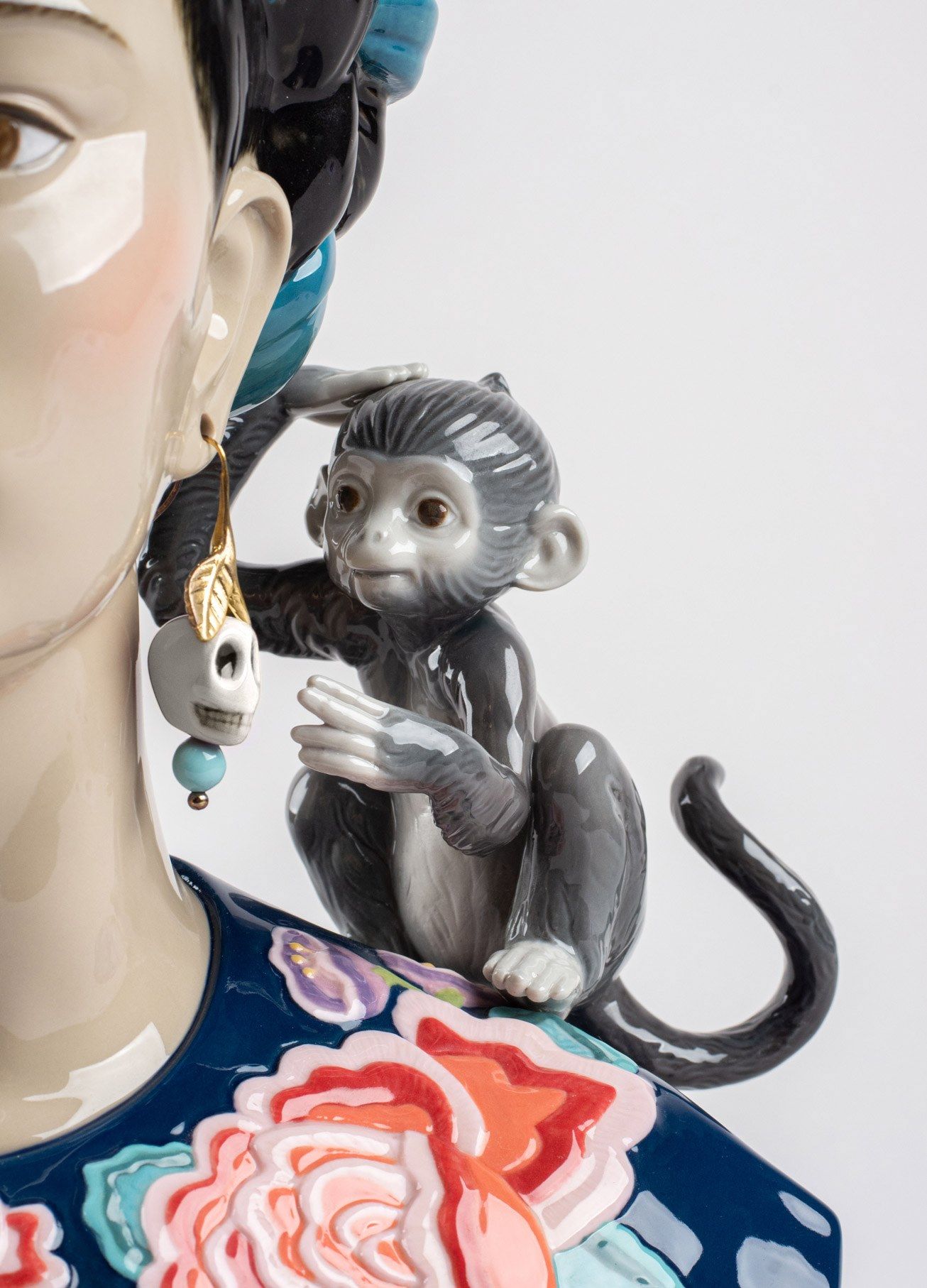 FRIDA KAHLO | Decorative object Frida Kahlo Collection By Lladró