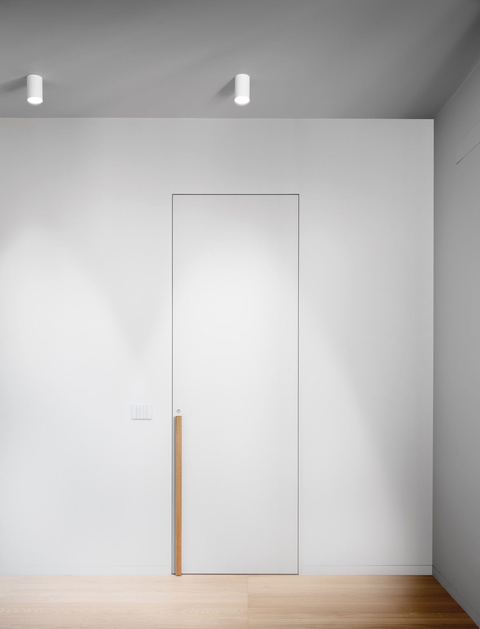 LINEA LIGHT GROUP - BATON_R Spot By In Stock